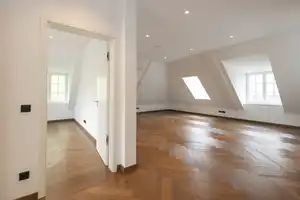 Sonnige, top-ausgestattete DG-Wohnung in kleiner Wohnanlage mit Putzservice – Alte Allee 27, 81245 München – Vorschaubild 10