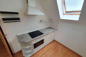 Balkon, TG-Stellplatz, Aufzug - Helle 3-Zimmer-Maisonette Baujahr 98 mit Tageslichtbad und Parkett! – Bärengasse a.A., 7747 Lobeda-Altstadt, Jena – Vorschaubild 10