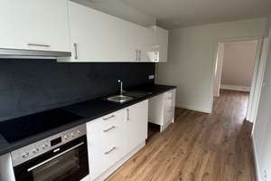 Sanierte Dachgeschosswohnung in Hamburg-Heimfeld inkl. großem Spitzboden – Alter Postweg 72, 21075 Heimfeld, Hamburg – Vorschaubild 4