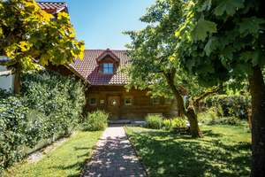 Maximale Flexibilität (Wohnen, Arbeiten, Familie): Freist. Haus mit autarker ELW