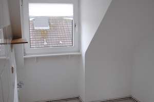 Gemütliche 3,5-R-Whg. (Arb.Zi. separat!) - 3er-WG bes. gut geeignet!!! – Schadowstraße 11, 45143 Holsterhausen, Essen – Vorschaubild 11