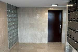 Moderne, frisch renovierte 2-Zimmer Wohnung mit Balkon in Köln-Lindenthal – Landgrafenstrasse 4, 50931 Lindenthal (Ortsteil), Köln – Vorschaubild 3
