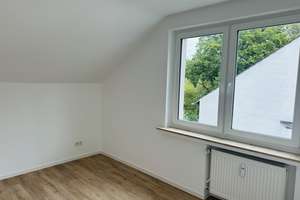 Modernisierte 3-Zimmer-Wohnung mit eigenem Garten & Weitblick – Johann-Peter-Frohnstr. 13, 42855 Schöne Aussicht, Remscheid – Vorschaubild 7