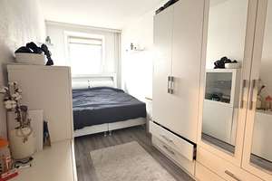 Solide Investition: Vermietete Eigentumswohnung mit 2,5 Zimmern und Balkon in Berlin – Die vollständige Adresse der Immobilie erhältst du vom Anbieter., 12619 Hellersdorf, Berlin – Vorschaubild 8