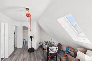 Architektenhaus mit großzügigem Raumangebot in ruhiger Wohnlage von Bremerhaven-Surheide – Die vollständige Adresse der Immobilie erhältst du vom Anbieter., 27574 Surheide, Bremerhaven – Vorschaubild 14