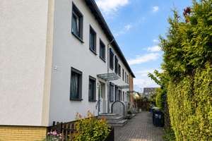 Gemütliche 2-Zimmer-Dachgeschosswohnung in Braunschweig Rüningen – Die vollständige Adresse der Immobilie erhältst du vom Anbieter., 38122 Rüningen, Braunschweig – Vorschaubild 2