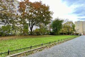 Einmalige Gelegenheit: Ikonische Wohnung mit ca. 70 m² Terrasse im Zuckerbäckerhaus – Die vollständige Adresse der Immobilie erhältst du vom Anbieter., 10243 Friedrichshain, Berlin – Vorschaubild 10