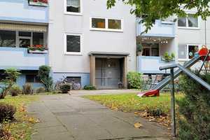 Wohnung mit Blick ins Grüne – Hustadtring 26, 44801 Bochum – Vorschaubild 1