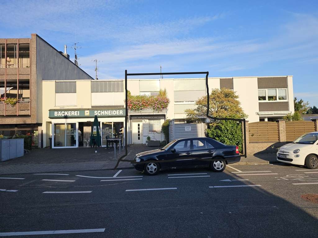 Toll ausgebautes Reihenhaus mit 1-2 Wohneinheiten in  Dormagen- im alten Ortskern Hackenbroich