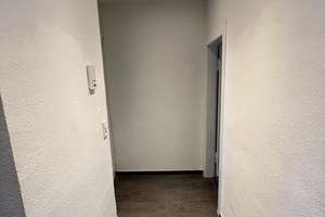 Moderne Erdgeschosswohnung mit Balkon ins Grüne – ab sofort verfügbar – Bürgerallee 4, 42281 Barmen, Wuppertal – Vorschaubild 6