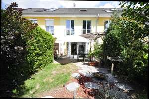 Attraktives gepflegtes Reihenhaus mit Garten und PKW Stellplatz – Die vollständige Adresse der Immobilie erhältst du vom Anbieter., 10365 Lichtenberg (Ortsteil), Berlin – Vorschaubild 1