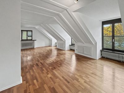 Stilvolle 2-Zimmer-Eigentumswohnung mit individuellem Charakter und zwei Terrassen