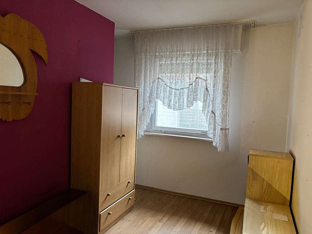 Immobilie in Oberriexingen - Ein-Zweifamilienhaus mit Scheune und Gewölbekeller - Bild 5