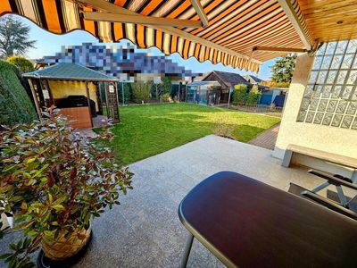 Saniertes Zweifamilienhaus
+ zusätzlich ausgebautem Dachgeschoss inkl. Baugrundstück in Hehlingen