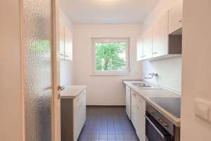 Gepflegte 2,5-Zimmer-Eigentumswohnung mit Balkon in Berlin-Wilmersdorf – Bundesallee 190 / 191, 10717 Wilmersdorf, Berlin – Vorschaubild 6