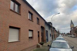 Charmantes Reihenhaus mit 6 Zimmern in Bergheim – Die vollständige Adresse der Immobilie erhältst du vom Anbieter., 50126 Bergheim – Vorschaubild 2