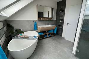Exklusive Doppelhaushälfte mit Pool, Kamin und Garten – hochwertiges Wohnen nahe Gießen – Die vollständige Adresse der Immobilie erhältst du vom Anbieter., 35418 Buseck – Vorschaubild 9