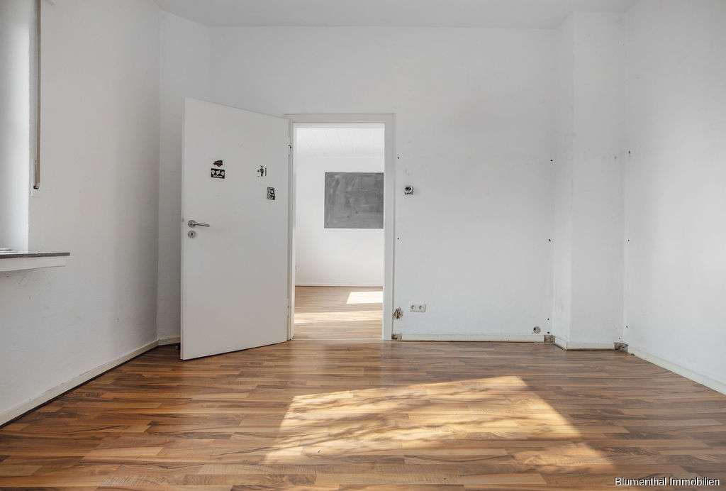 Immobilie in Enger - Zweifamilienhaus mit großzügigem Garten gen Süden in Westerenger - Bild 7