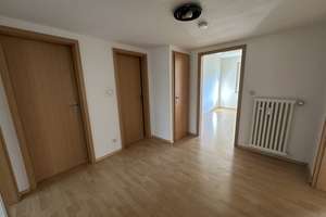 D-Hassels:  3,5-Zimmerwohnung im 1. OG mit Garage sucht neuen Eigentümer – Stendaler Straße 48, 40599 Hassels, Düsseldorf – Vorschaubild 2