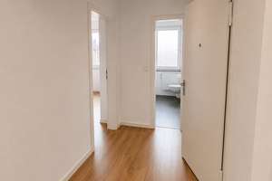 Duisburg-Neudorf: Charmante 2-Zimmer-Wohnung in zentraler Lage – Die vollständige Adresse der Immobilie erhältst du vom Anbieter., 47057 Duissern, Duisburg – Vorschaubild 9