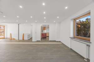 Großes Mehrfamilienhaus, Pool u. Doppelgarage, gepflegt, teilrenoviert – Hochlandstraße 27, 80995 Feldmoching, München – Vorschaubild 4