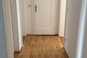 Frisch renovierte 3-Zimmer-Wohnung mit Parkett im Gärtnerplatzviertel – 80469 Gärtnerplatz, München – Vorschaubild 2