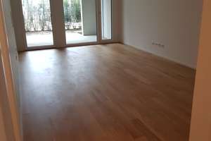 Attraktive 3-Zimmer-Wohnung mit Terrasse, Einbauküche und Tiefgaragenstellpl – Clara-Schumann-Straße 5, 93049 Westenviertel, Regensburg – Vorschaubild 3