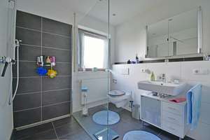 Großzügiges Wohnhaus auf wunderschönem Grundstück in Wolfhagen am Teichberg – Die vollständige Adresse der Immobilie erhältst du vom Anbieter., 34466 Wolfhagen – Vorschaubild 8