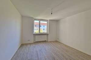 1000 € Wunschgutschein***Wohnen in Holzhausen*Frisch renovierte 2-Zimmer-Wohnung mit Balkon! – Walter-Markov-Ring 57, 4288 Holzhausen, Leipzig – Vorschaubild 4