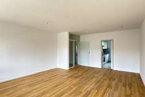 Zentral und ruhig gelegene 2-Zimmerwohnung mit Balkon und Garage in Berlin Plänterwald zu verkaufen. – Die vollständige Adresse der Immobilie erhältst du vom Anbieter., 12437 Plänterwald, Berlin – Vorschaubild 4