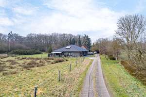 Wohnen auf einer Ebene: Moderner Bungalow mit Einliegerwohnung und Traumgrundstück. Obj. 9314 – Die vollständige Adresse der Immobilie erhältst du vom Anbieter., 26188 Edewecht – Vorschaubild 3