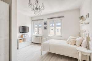 Gepflegte und gut geschnittene 4-Zimmer-Wohnung nahe Schlosspark – Die vollständige Adresse der Immobilie erhältst du vom Anbieter., 10589 Charlottenburg, Berlin – Vorschaubild 6