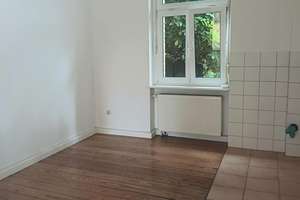 Interessantes 8-Parteienhaus in Mannheim-Neckarau-Attraktive Kapitalanlage mit Entwicklungspotenzial – Die vollständige Adresse der Immobilie erhältst du vom Anbieter., 68199 Neckarau, Mannheim – Vorschaubild 3