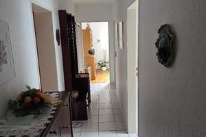 Wohnen mit Charakter: 3,5-Zimmer-Dachgeschosswohnung in Essen-Bedingrade