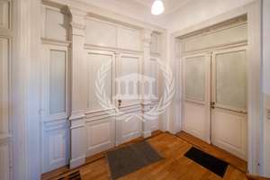 Historischer Altbaucharme in bester Innenstadtlage – Stilvolle 2,5-Zimmer-Wohnung! – Die vollständige Adresse der Immobilie erhältst du vom Anbieter., 93047 Innenstadt, Regensburg – Vorschaubild 2