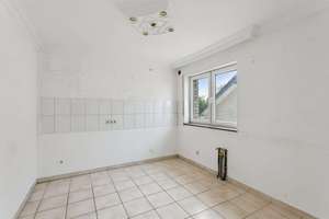 Moderne Maisonette-Wohnung mit 118 m², 4 Zimmern, Balkon & Stellplatz – Die vollständige Adresse der Immobilie erhältst du vom Anbieter., 53225 Geislar, Bonn – Vorschaubild 9