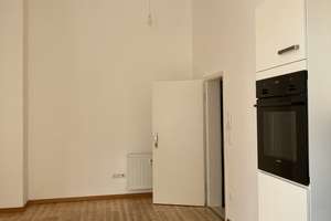 Vollständig renovierte 2-Zimmer-Wohnung in Augsburg – Flurstraße 48, 86154 Links der Wertach-Nord, Augsburg – Vorschaubild 3