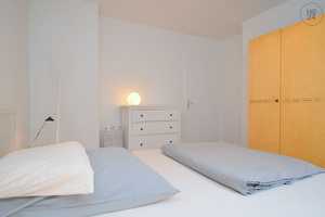 Schön möblierte 2-Zimmer-Wohnung mit WLAN und Balkon in Nürnberg/ Maxfeld – Nürnberg – Vorschaubild 11