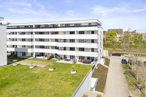 Luxuriöse 2-Zimmer-Wohnung mit Balkon und Garage in Villingen-Schwenningen