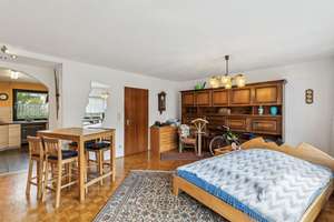 Gepflegtes RMH, ideal für eine Familie mit Terrasse, Balkon, Garage in Nürnberg-Reichelsdorf – Die vollständige Adresse der Immobilie erhältst du vom Anbieter., 90453 Reichelsdorf, Nürnberg – Vorschaubild 4