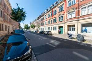 Pieschen-Süd - 2-Zimmmer-Wohnung mit Balkon in denkmalgeschütztem Klinkerbau – Leisniger Str. 44, 1127 Pieschen-Süd, Dresden – Vorschaubild 3