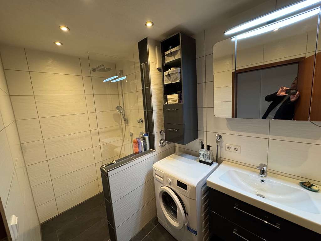 Immobilie in Nattheim - Renovierte 3 Zimmer Wohnung in zentraler Wohnanlage mit Küche und tollem Blick - Bild 4