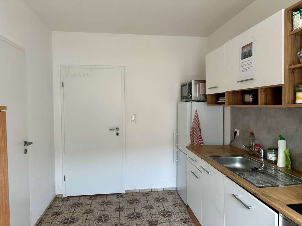 Immobilie in Leiblfing - 2.242 m² mit 4 Hallen und ein großes EFH und Büro-Top Rendite-
Monteurzimmer Vermietung möglich - Bild 6