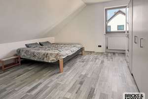 Einfamilienhaus mit Wintergarten und Doppelgarage – Die vollständige Adresse der Immobilie erhältst du vom Anbieter., 95176 Konradsreuth – Vorschaubild 4