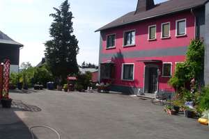 Großzügiges Wohnhaus und Fabrikhalle – Die vollständige Adresse der Immobilie erhältst du vom Anbieter., 95686 Fichtelberg – Vorschaubild 5