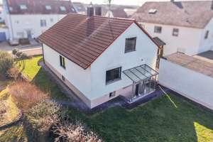 Familienfreundliches Eigenheim mit schönem Garten in ruhiger Lage von Zuchering! – Die vollständige Adresse der Immobilie erhältst du vom Anbieter., 85051 Süd, Ingolstadt – Vorschaubild 2