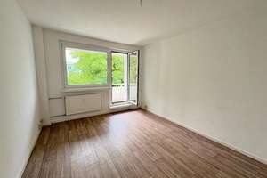 modern sanierte 3-Raum-Wohnung mit Balkon mit Südausrichtung – Goetheweg 1, 6406 Bernburg (Saale) – Vorschaubild 5