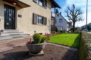 Reduziert! Einfamilienhaus mit großem Garten und Doppelgarage – Waldshut (Kreis) – Vorschaubild 1