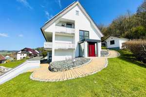 RESERVIERT!!! Blick über die Dächer von Kulmbach!
Saniertes Drei-Familien-Haus mit Wärmepumpe und P – Kulmbach (Kreis) – Vorschaubild 4