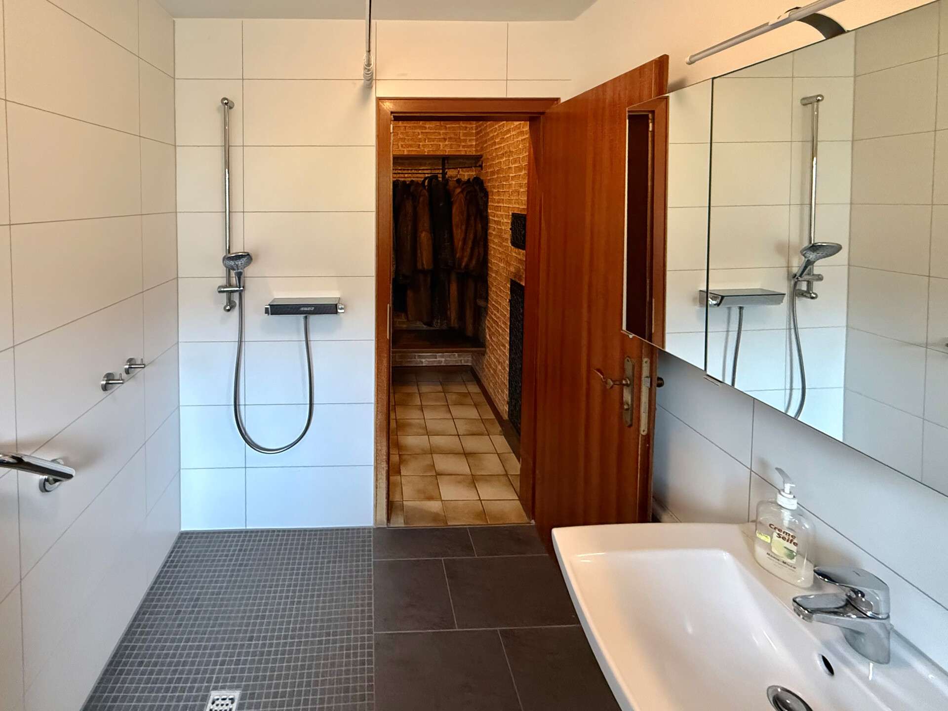 Immobilie in Bad Marienberg (Westerwald) - Einfamilienhaus in ruhiger Lage für Jung & Alt - 2 separate Wohneinheiten möglich! - Bild 9